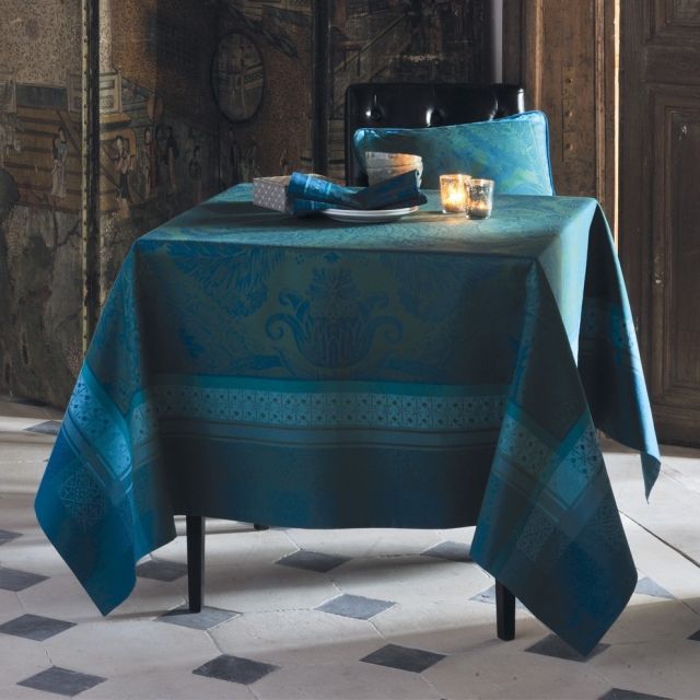 Garnier Thiebaut Isaphire Emerald Tablecloth 69&quotX69&quot  24110