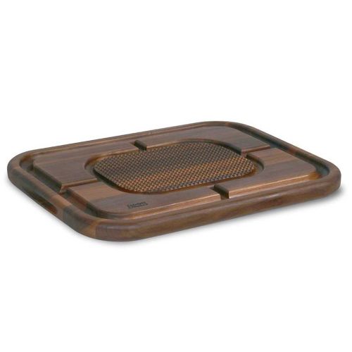 John Boos Carving Collection Walnut Reversible Edge Grain Pyramid Design W/Groove 24x18x1.5in WAL-MN2418150-SM
