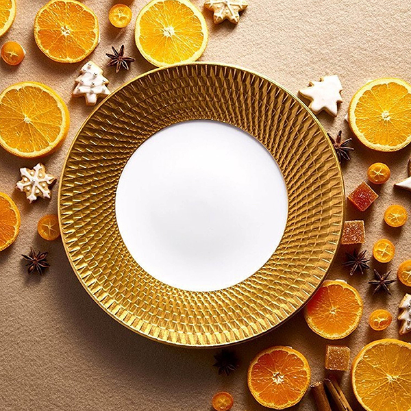 Gold Dinnerware