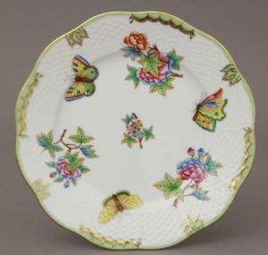 Queen Victoria Dinner Plate by Herend