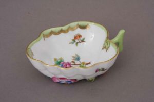Queen Victoria Sugar Bowl Open by Herend